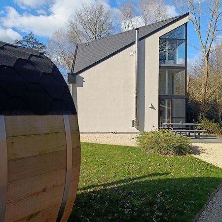 B6 Ursel Exterior foto