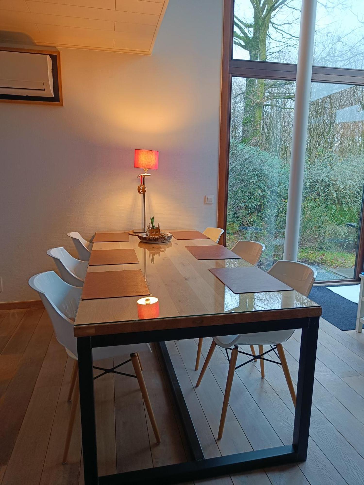 B6 Ursel Exterior foto